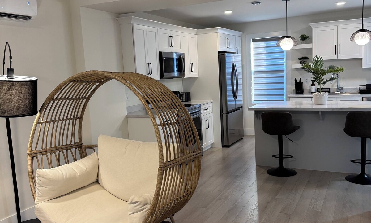 St. John's House | New Luxury 4-Bedroom Getaway, St. John's| 3.5 Bath| Free Parking| Private Patio