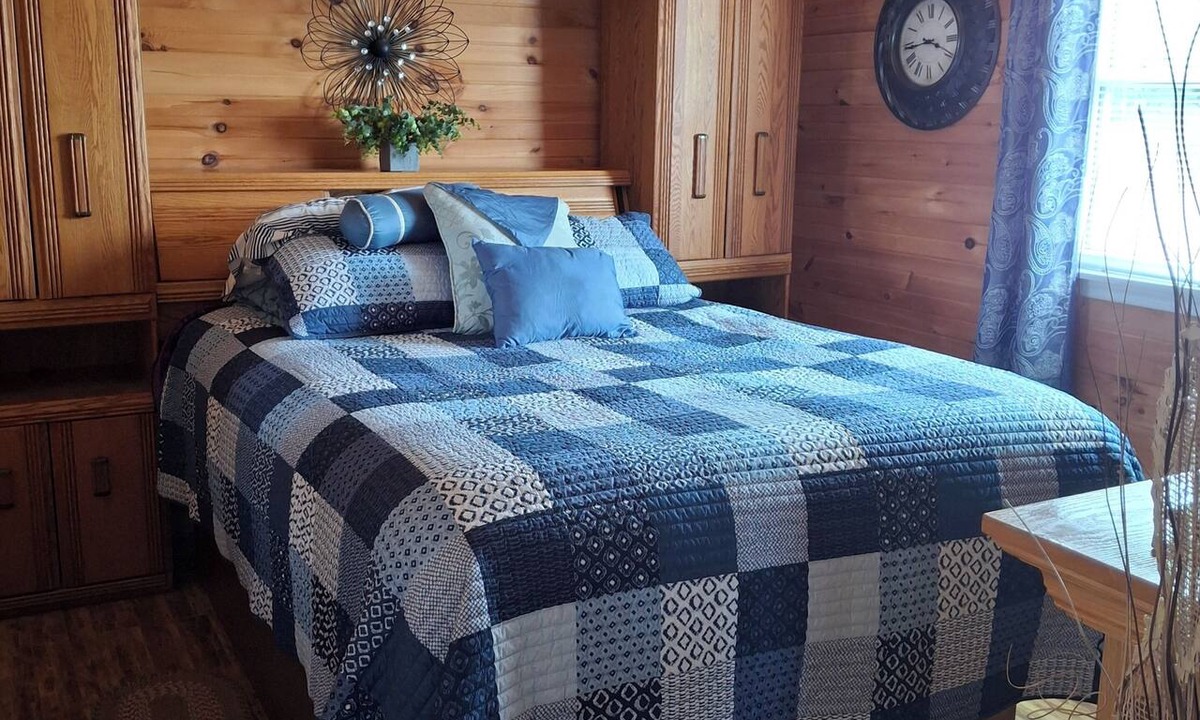 Terra Nova Cabin | "Oceanfront Cottage Rental" Route 235 Bonavista Bay,NL