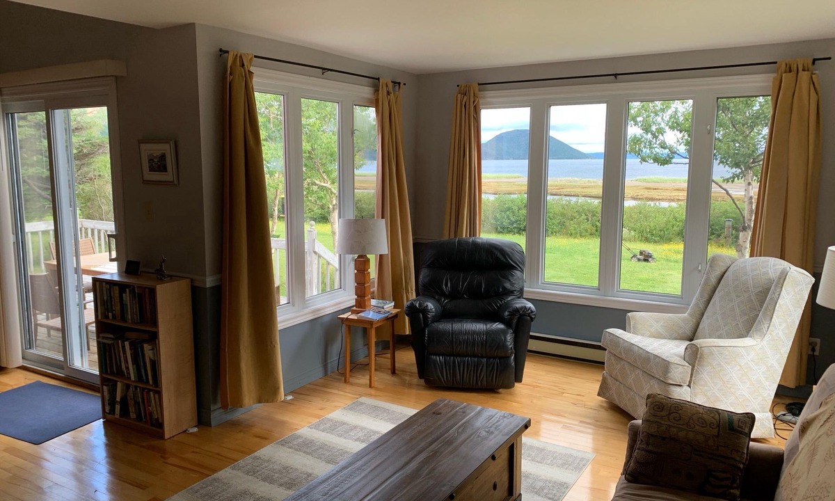 York Harbour Cottage | Oceanfront Private Cottage - York Harbour - Near Corner Brook