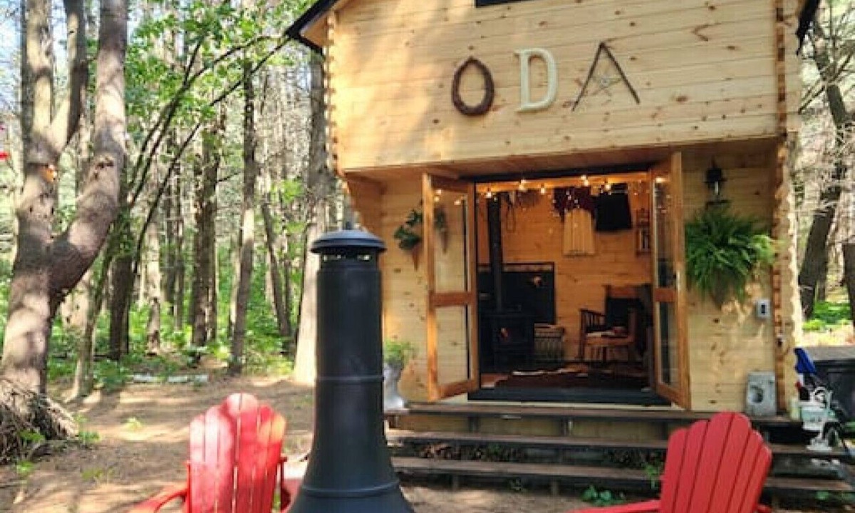 Bracebridge House | `Oda` Log Cabin with Cedar Hot Tub & Sauna on wood