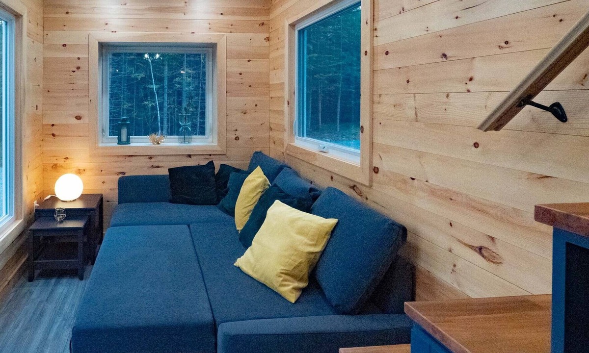 Cleveland Cottage | On a perfect canoe river secluded in the woods but close to amenities and town