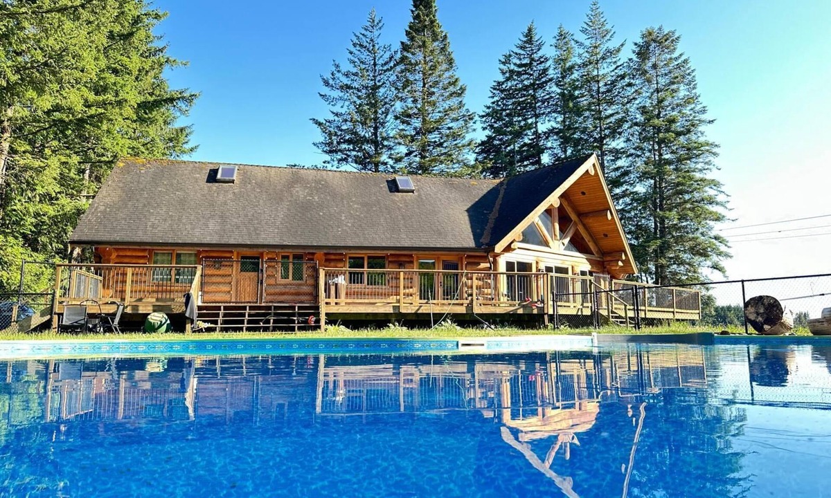 Kent Ski Chalet | Opulent Oaks Chalet