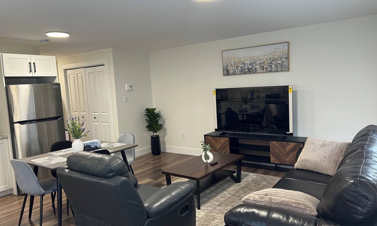 Terra Nova Apartment | Peaceful – A Relaxing 2-Bedroom Home with All the Comforts of Home