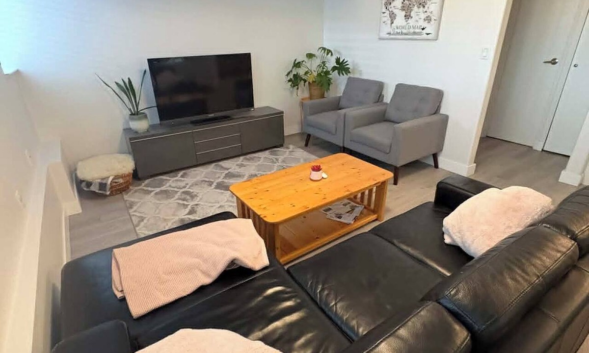 Langley Bed & Breakfast | peaceful quiet setting in heart of city