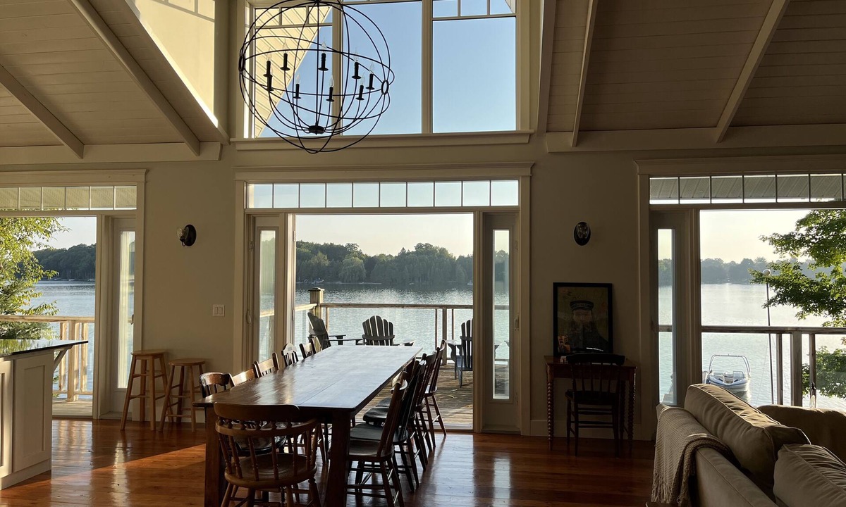 Eugenia Cottage | Peaceful waterfront family cottage on Lake Eugenia
