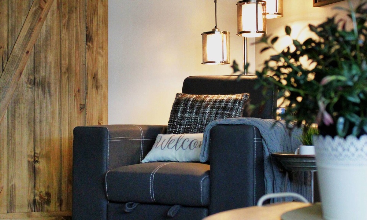 Kamloops House | PERCY PLACE*Romantic Retreat* Pool & Spa!