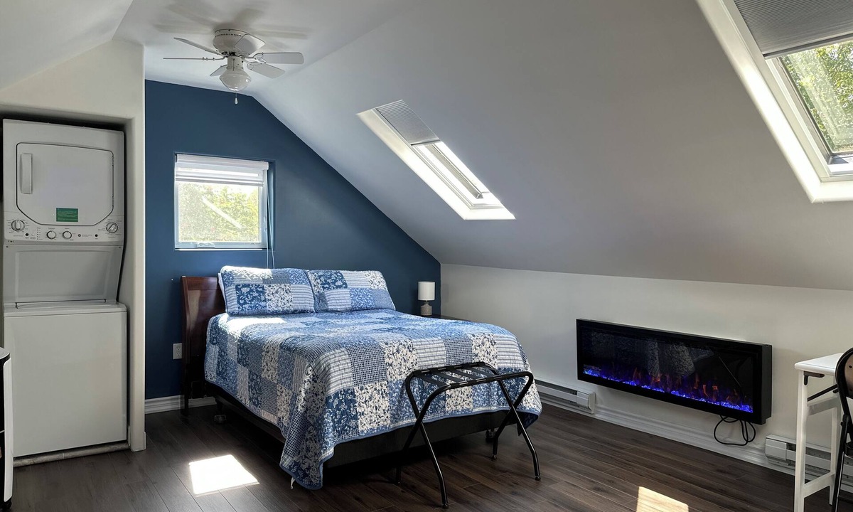 Pasadena Apartment | Perfectly Centered, Close to everything the West Coast has to offer!