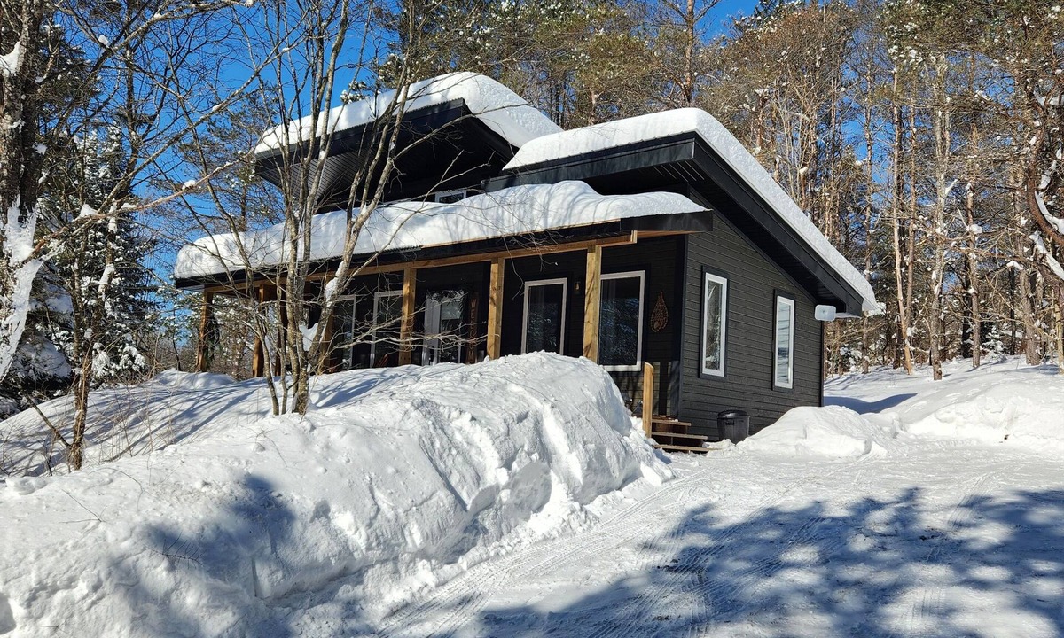 Huntsville House | Pet Friendly - Gryffin RidgeThe Magic Forest