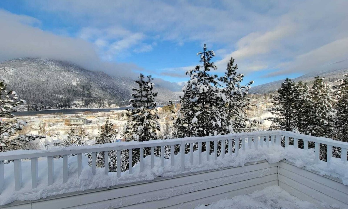 Nelson House | Private cozy Nelson long stay home with stunning views