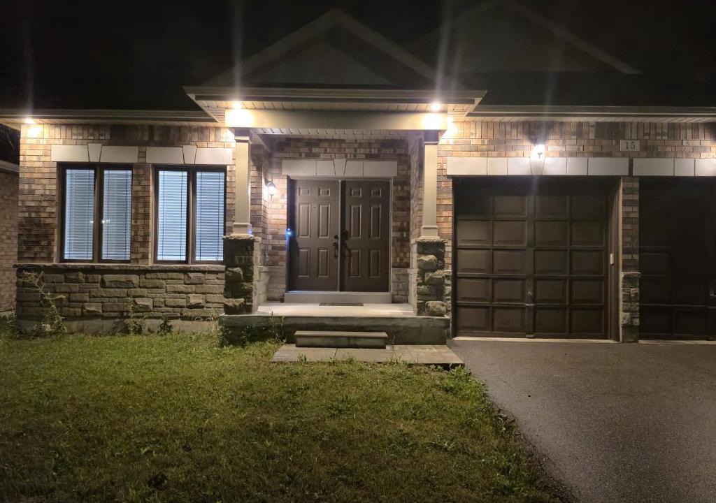 Beaverton House | Private Entire Home Beaverton Near Lake