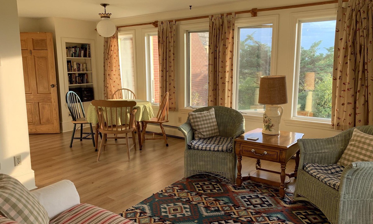 West Hants House | Private Farm Apartment with a View