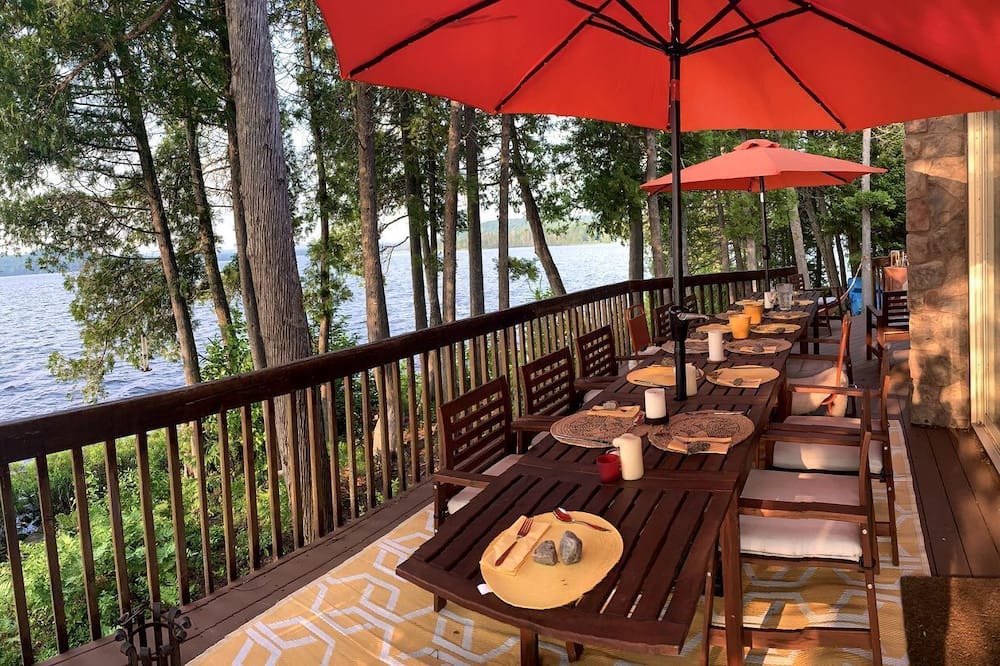 Nipissing Township House | Private Island Getaway for Family and Group Glamping on Edge of Algonquin Park, Ontario