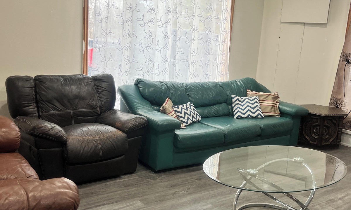 Colborne House | Private Party Retreat: Noise-Friendly, Dog-Friendly, and Totally Secluded!