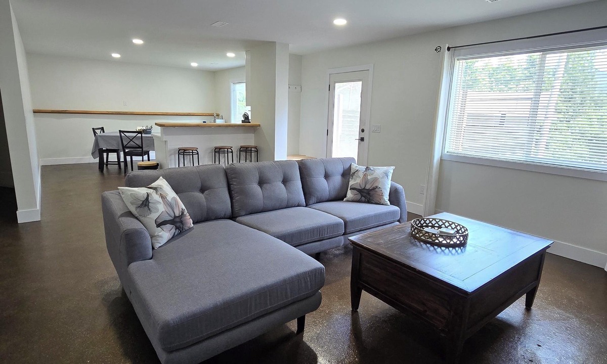 Blind Bay House | Private suite w/your very own patio in Beautiful Blind Bay. Pet friendly!
