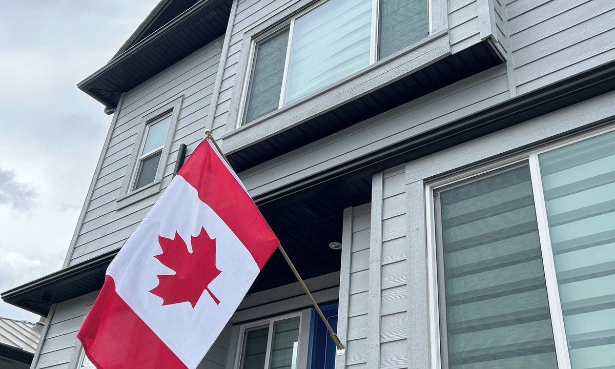 Killarney House | Quiet, cozy, 2bedroom, 1 bathroom suite near Skytrain/transit