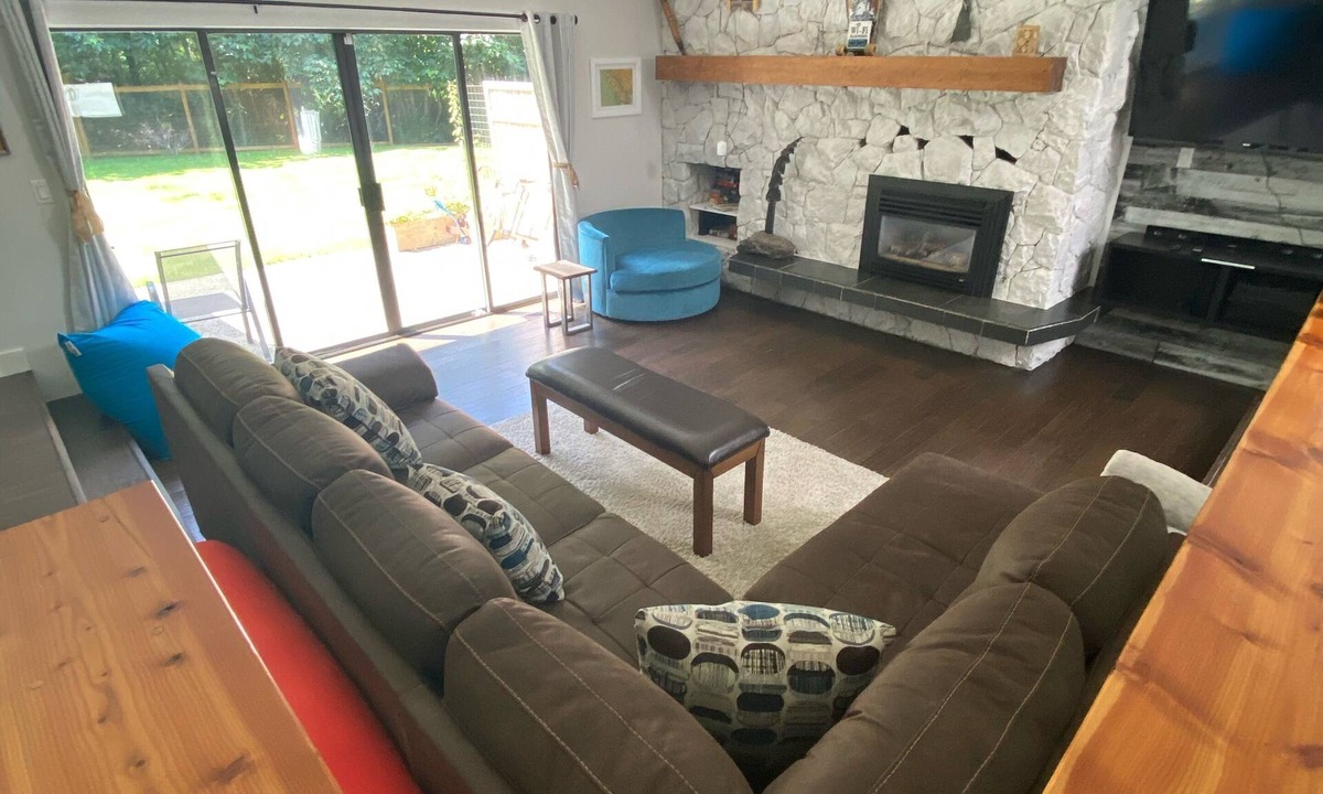 Port Alberni House | Quiet, Cozy 3 bedroom, 2 bathroom home.