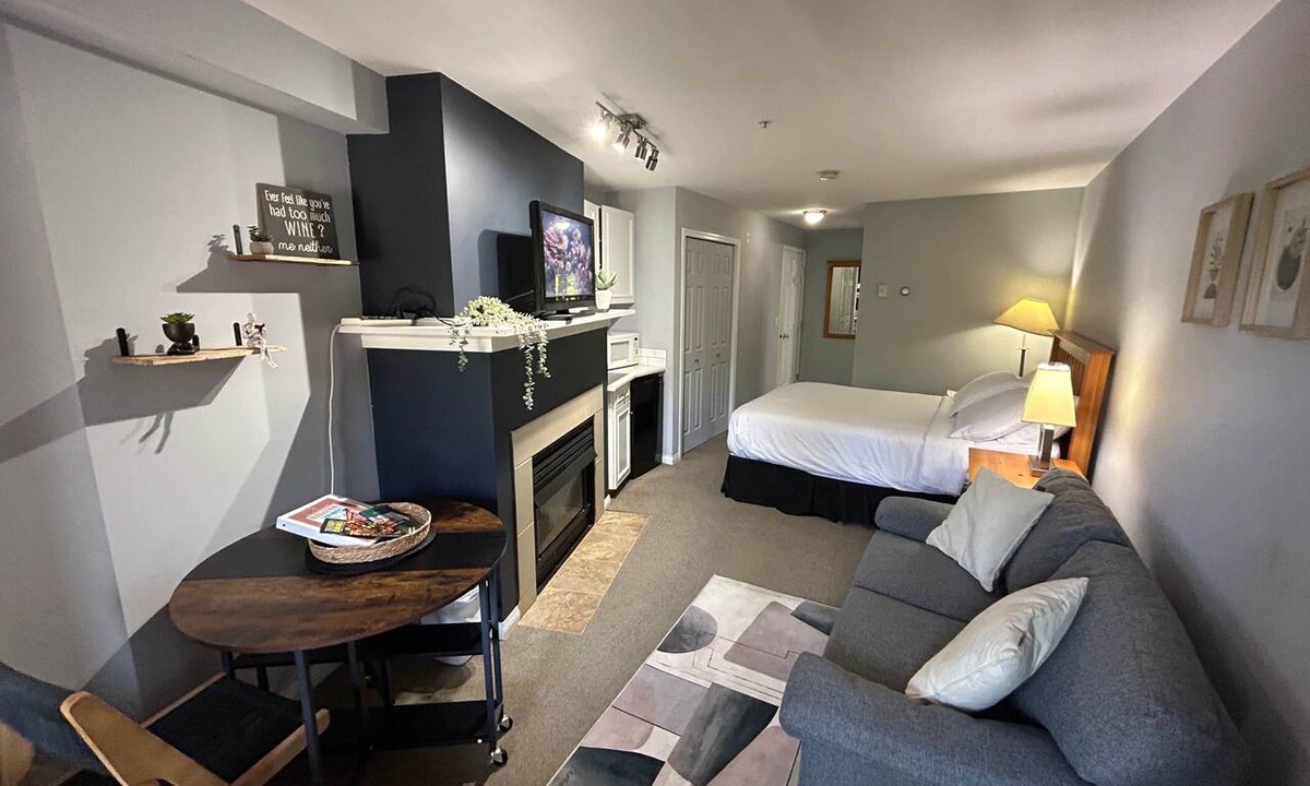 Quail Ridge Apartment | Quiet Studio on Golf Course - 212B