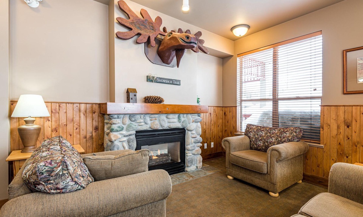 Silver Star Mountain Apartment | Quiet Top Floor Creekside Studio with shared outdoor hot tub - Pet Friendly!