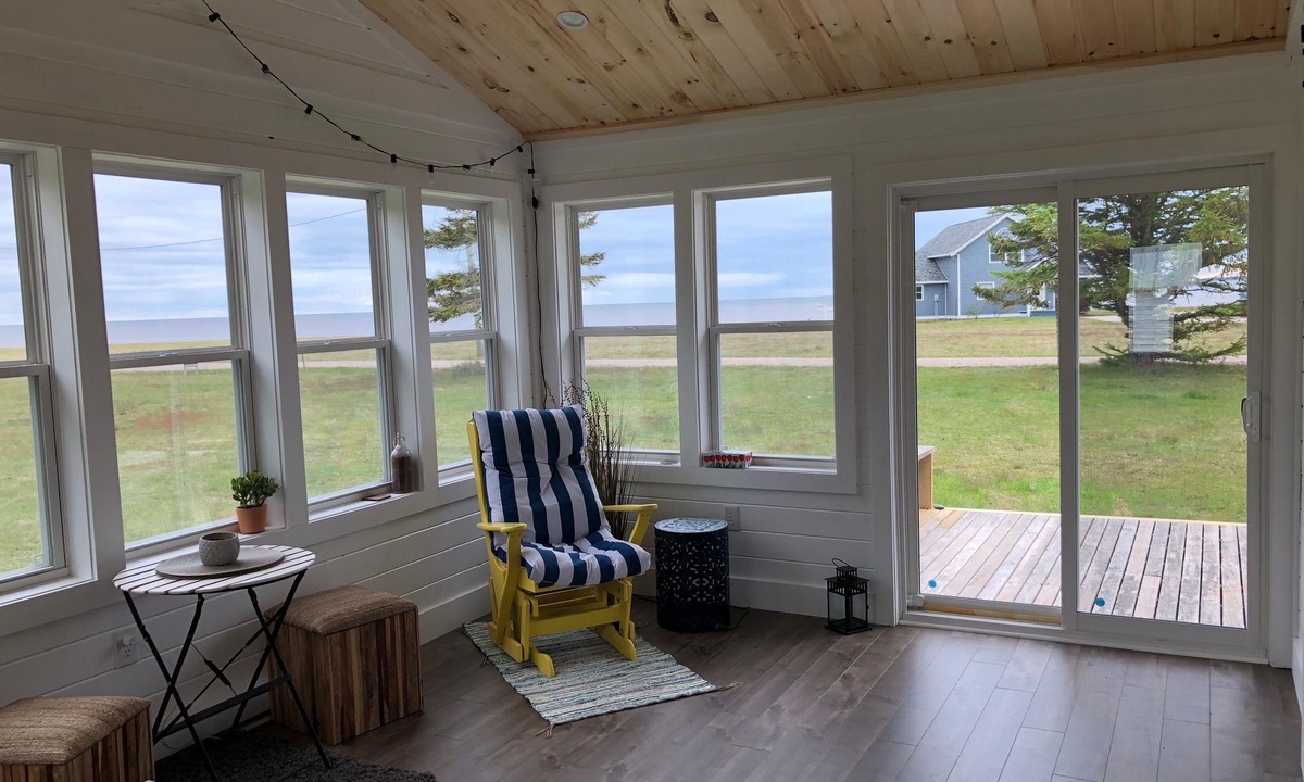 Miscouche Cottage | RELAX & ENJOY - Quiet and Private steps from Beach