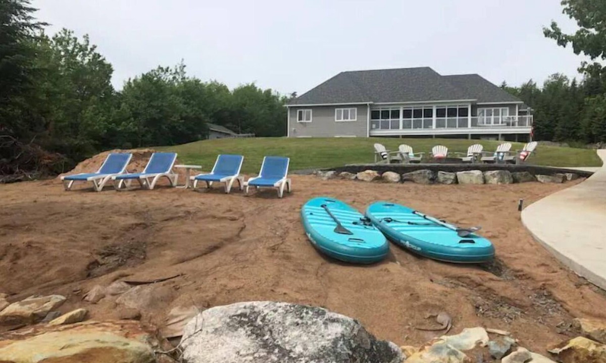 Porters Lake Apartment | Relaxing lakefront retreat on Porters Lake - 30 mins to downtown Halifax!