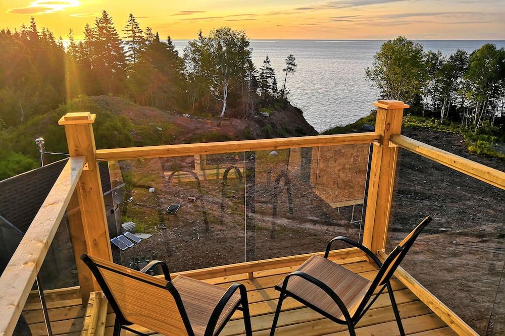Indian Brook Apartment | Right on the SEA | ENVIRONMENTALLY FRIENDLY | Sea + Mountains | Honeymoon Suite