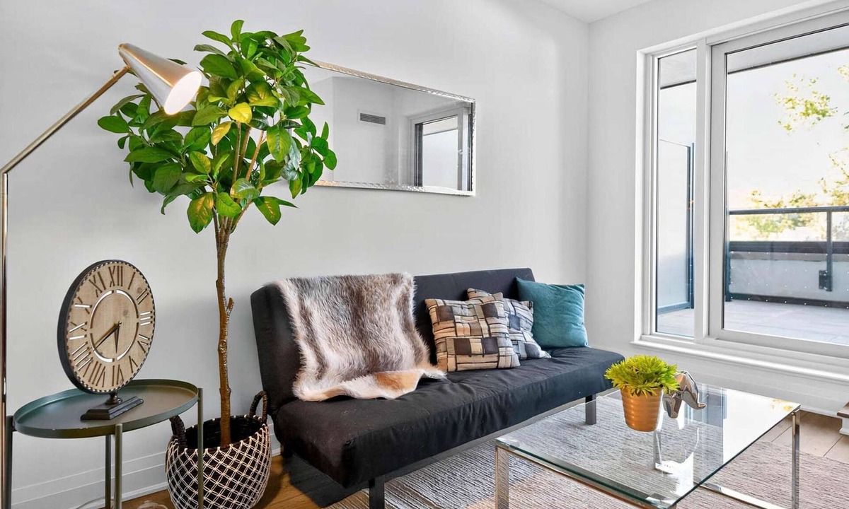 North York Hotel | RivetStays | The Westmounts Premium Suite – 2 Bedroom Condo