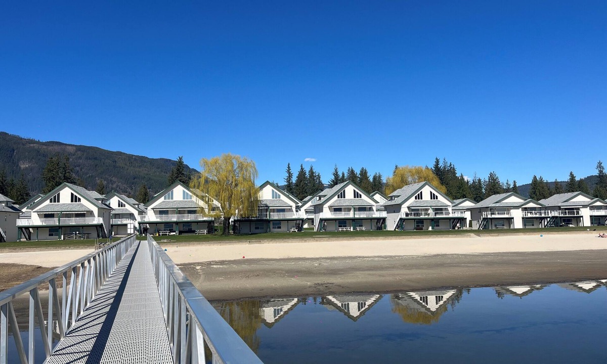 Sicamous Condo | Sandy beach and Boat slip condo rental on Shuswap/Mara Lake!