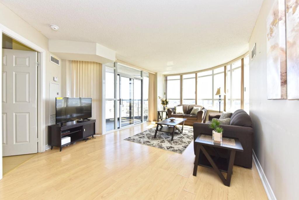 Downtown Mississauga Apartment | Sarkar Suites - Mississauga DownTown