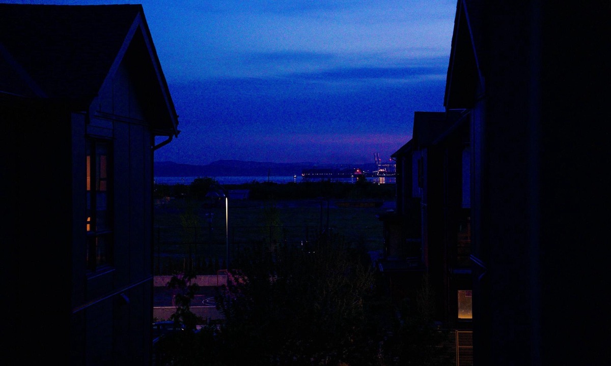 Tsawwassen House | Sauna, Steam, Beach, Indoor & Outdoor Fireplace, Golf, Squash& Shop