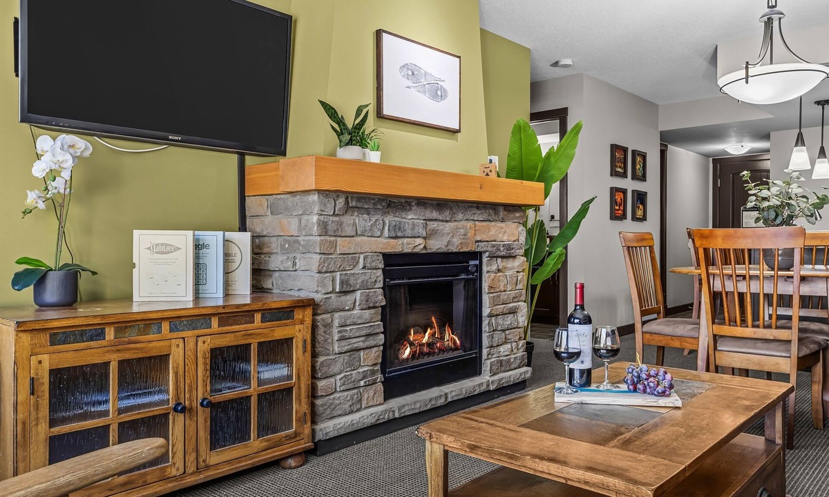 Copperstone Resort Condo | Scenic Mountain With Outdoor Hot Tub + 1 Bedroom + Den
