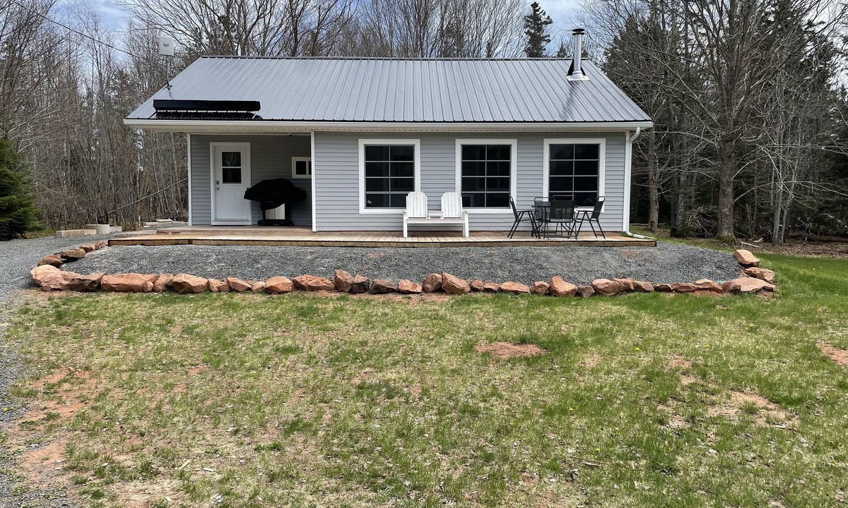Naufrage Cottage | Seal River Oasis with Beach Access