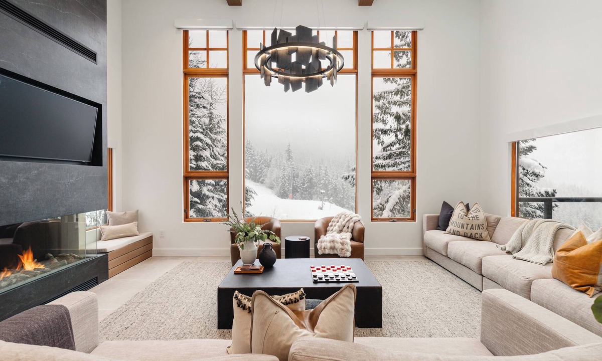 Nordic Estates House | Ski-In/Out | Fully Renovated 6BR | Hot Tub | Sauna | Media Room | Garage | Managed by Aloha Whistler
