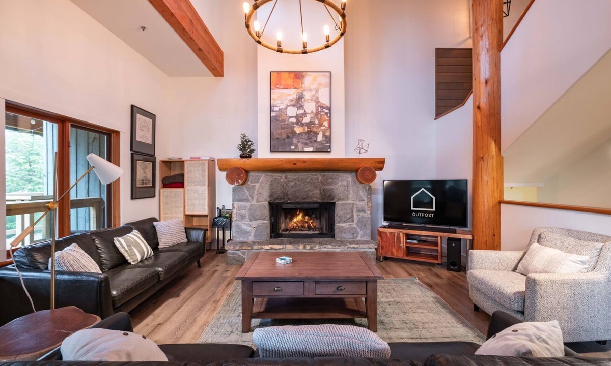 Nordic Estates Apartment | Ski in/Ski out | Private hot tub | BBQ | Parking