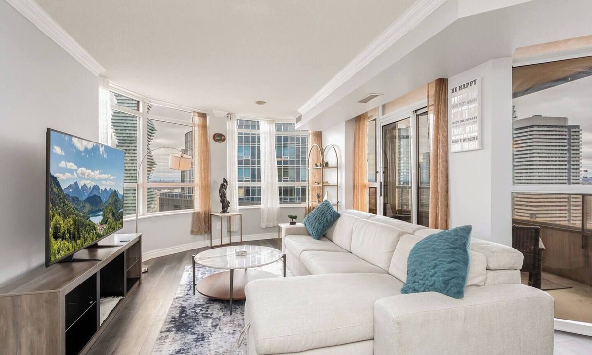 Downtown Mississauga Condo | Sky Retreat | 2BR-2BA High Floor | 180° City View