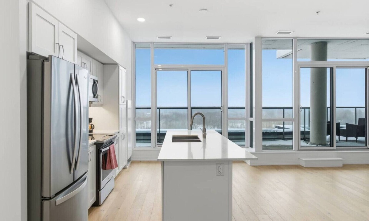 Niagara Falls Condo | Skyline Vista | Penthouse | Views | Gym | Theatre