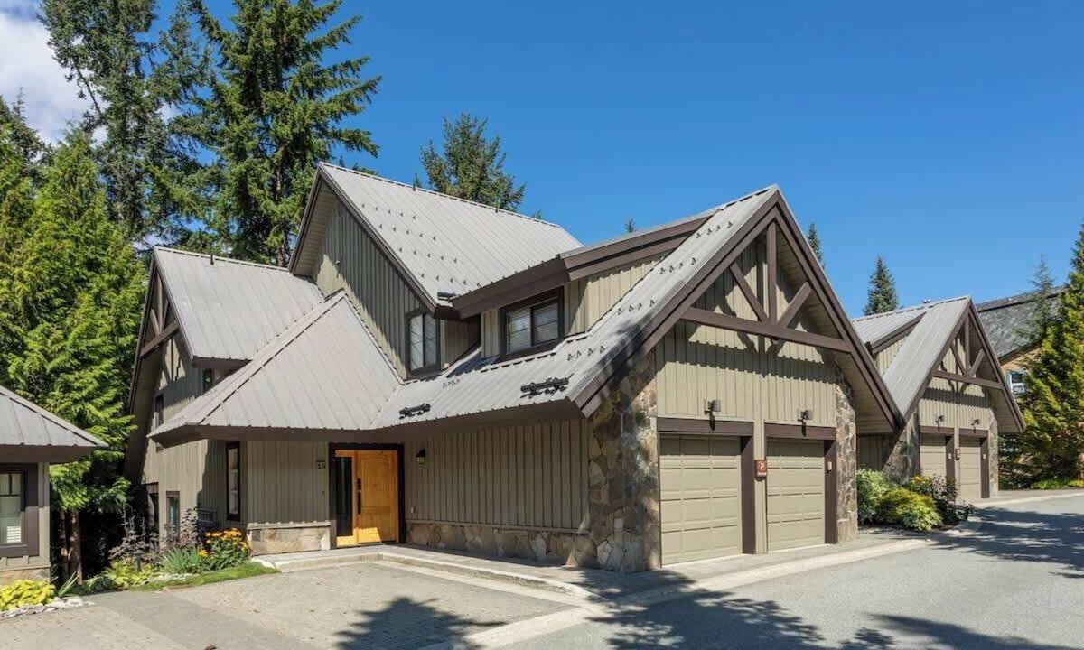 Upper Village Condo | Slopeside retreat w/hot tub & garage