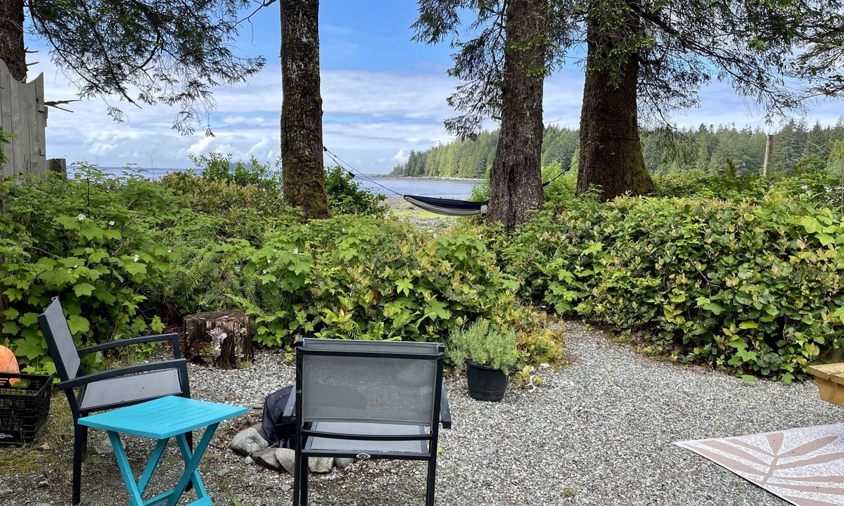 Ucluelet RV Rental | So Damn Lucky Glamping