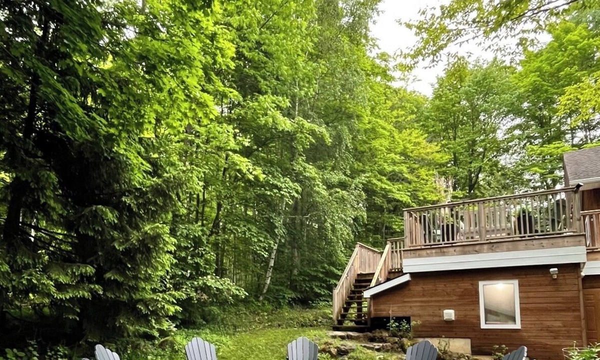 Eugenia House | Spacious Family getaway at Lake Eugenia *Summer rentals 5 nights minimum*