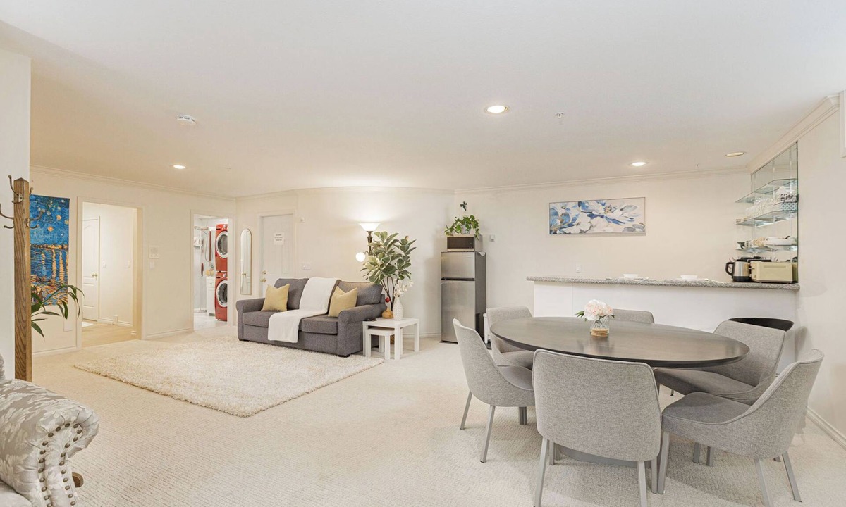 Oakridge House | ❤️Spacious Home in Heart of Vancouver-Easy Access to Everything❤️