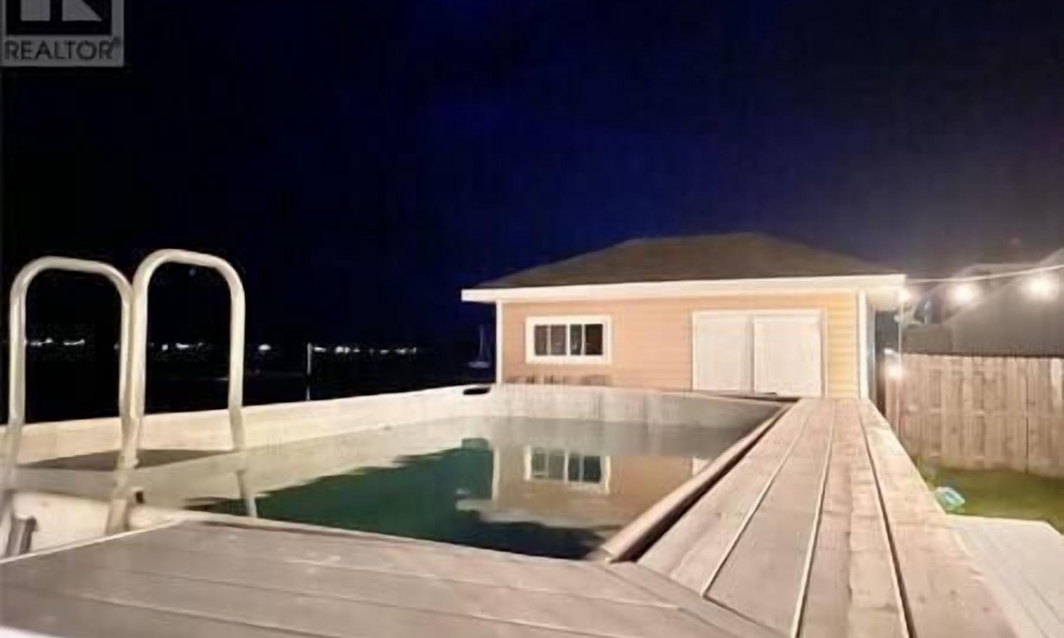 Lewisporte House | Springhouse Oasis Ocean View 4 Bedroom/4 Bath