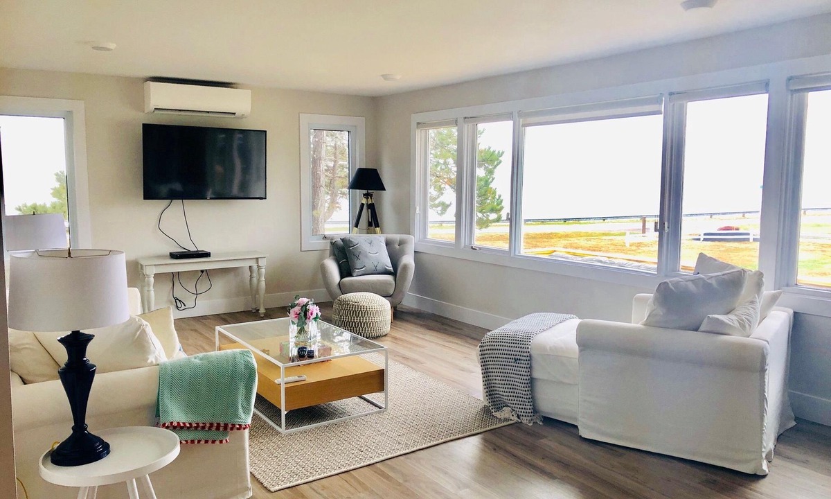 Stanhope House | Stanhope 3bdrm Waterfront Home - Monthly/nightly Oct-June & weekly Summer 2025