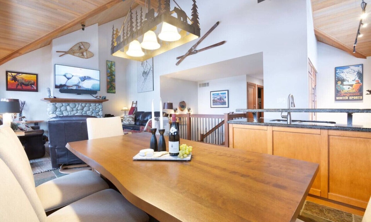 Village North Villa | Stunning 4BR Chalet w/Private Hot Tub & Garage!