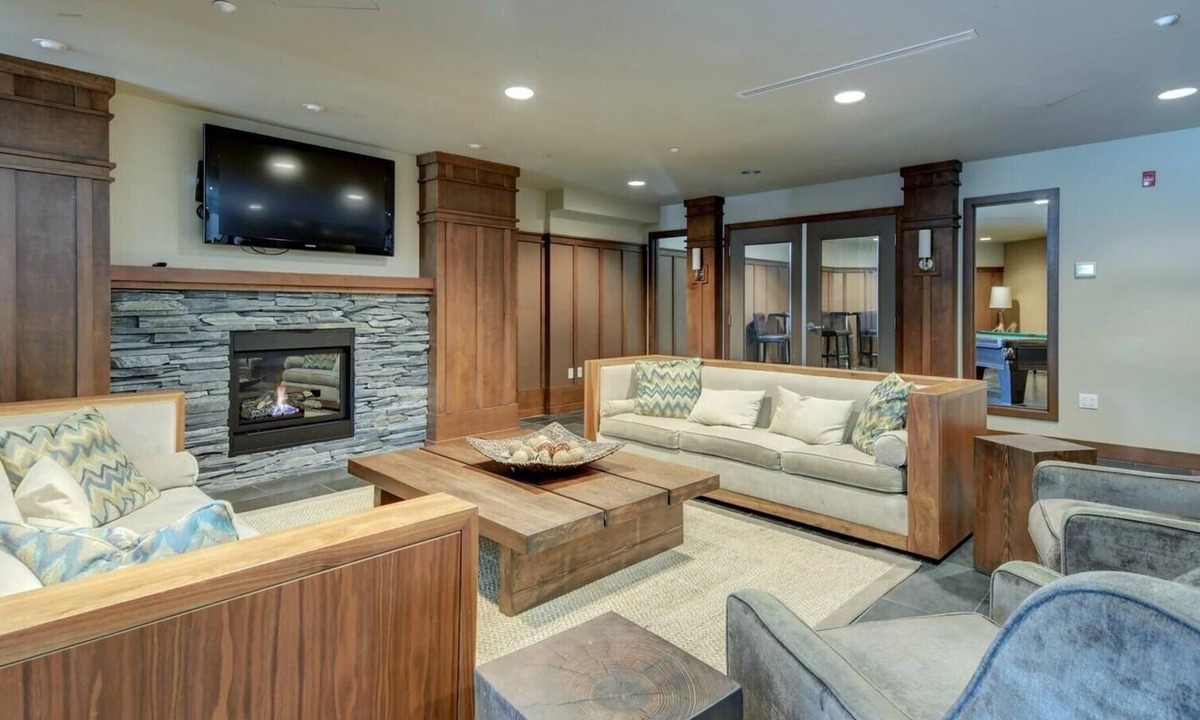 Bear Mountain Resort Condo | Stunning unit with views of #1 fairway