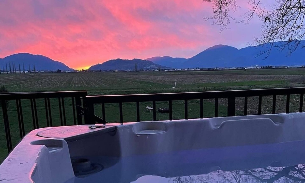 Sardis Apartment | Sunset View Chilliwack BC-you always get cinnamon rolls or crepes for breakfast!