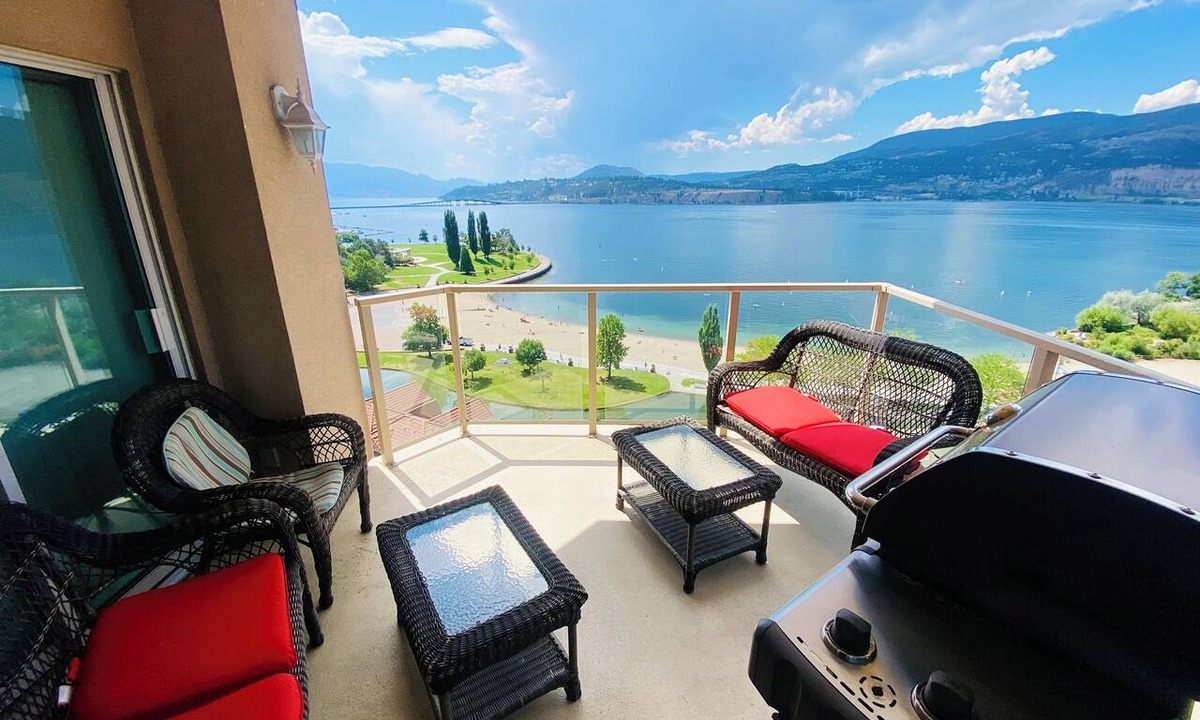 North End Condo | Sunset Waterfont Resort 12. Luxury Lakeside, Lakeview 3 bed/2bath Kelowna Condo.