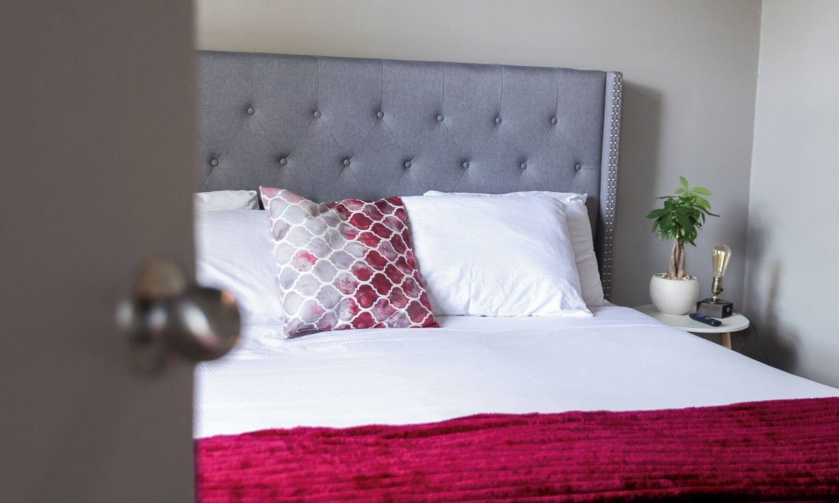 Bala Hotel | The Bala Bay Inn