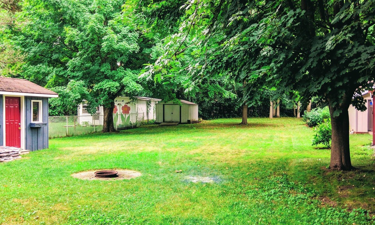 Harwich Cottage | The Eyrie - Peaceful sanctuary steps from the beach and provincial park!