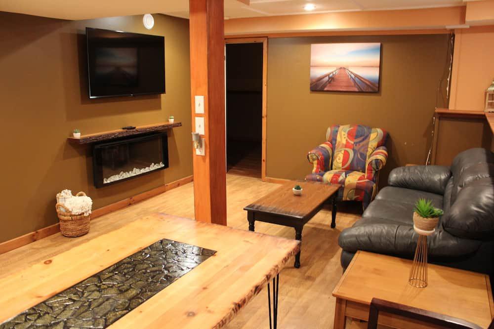 Lafontaine Cottage | The Nest - walking distance to the most beautiful beaches!