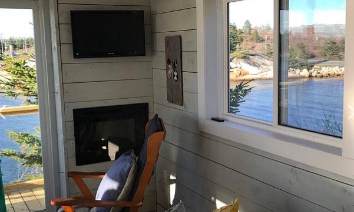 Indian Harbour Cottage | The Sunfish Cottage - Nova Scotia