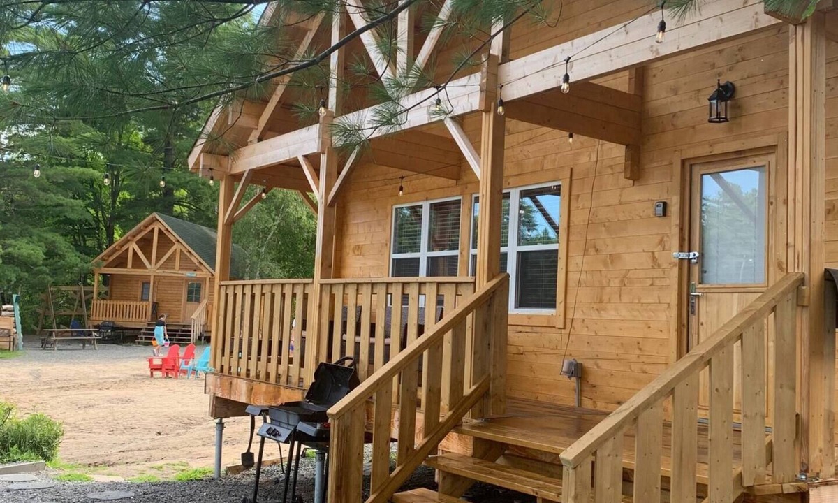 Seguin Cottage | This cottage is a 1 bedroom(s), 1 bathrooms, located in Parry Sound , on.